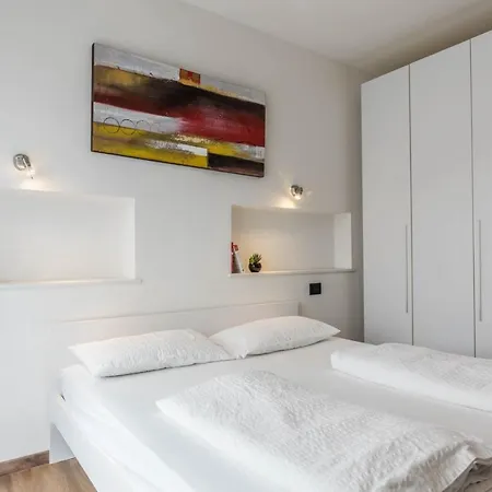 Апарт-отель La Pergola Мальчезине