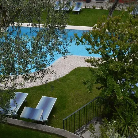 La Pergola 3*