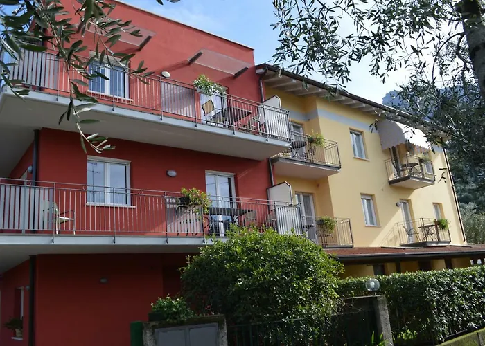 La Pergola Apartahotel 3*